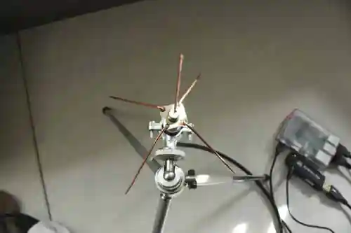 Operational 1/4 wave 1090 MHz antenna