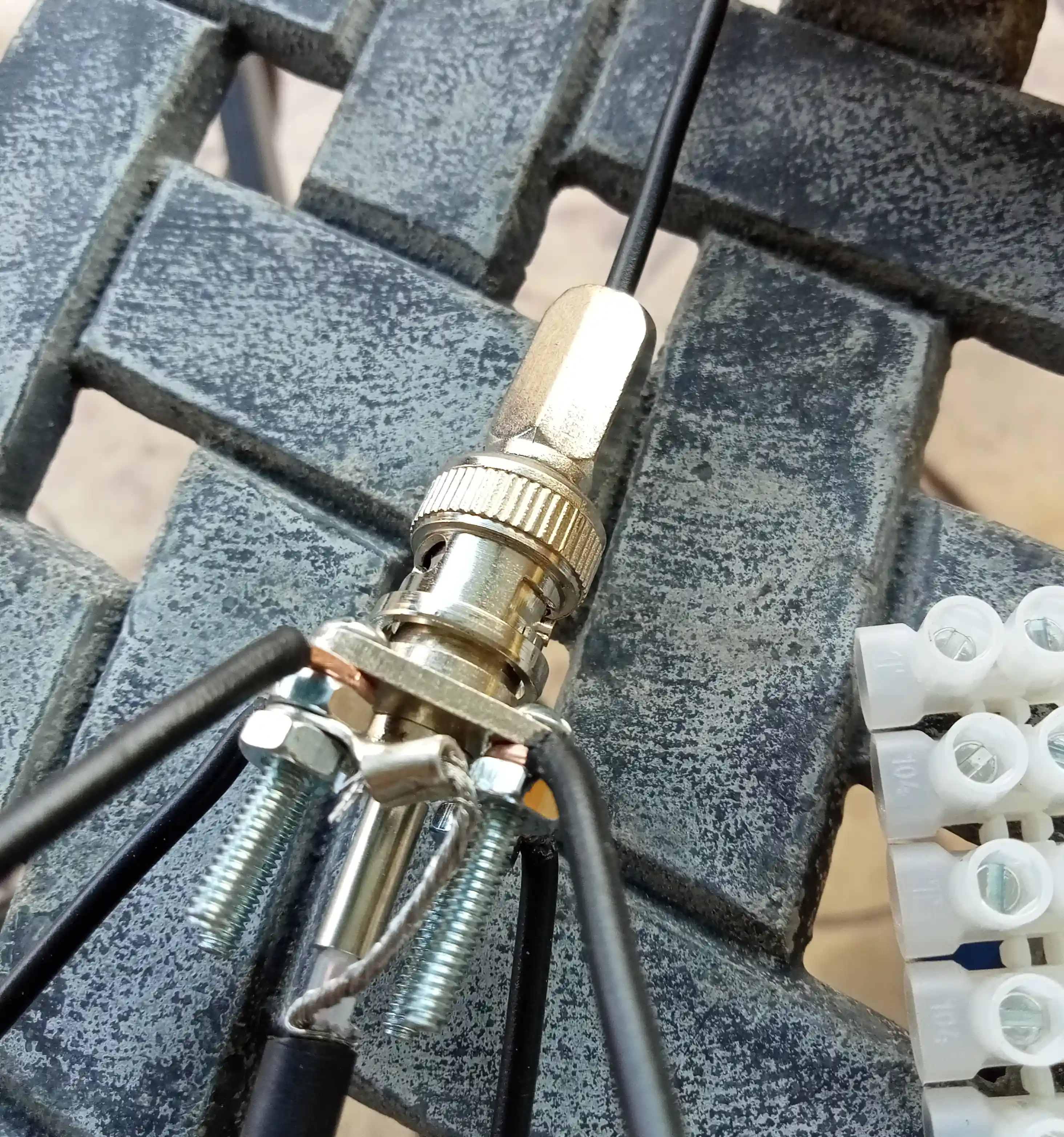 Aruba antenna tuning to 75 Ohm