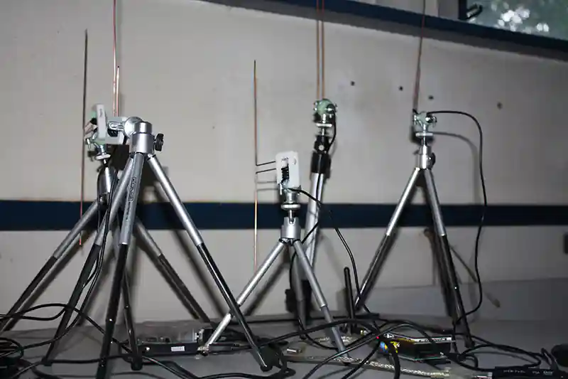 Antenna comparison tests