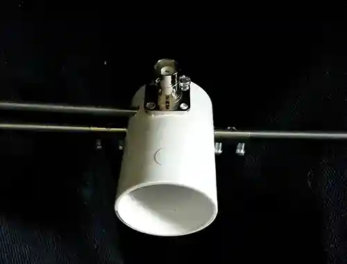 Yagi antenna feed point